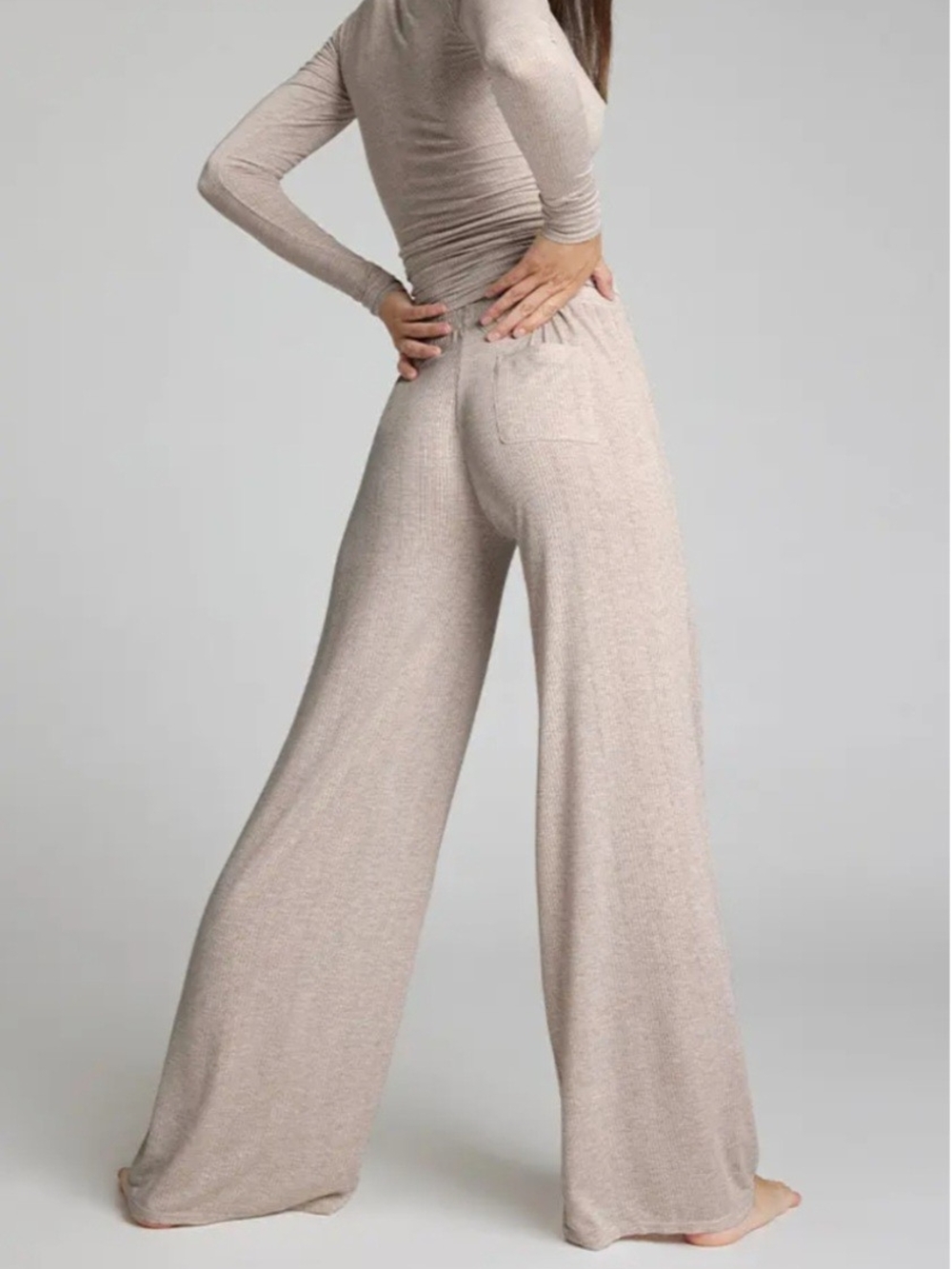 Negative Whipped Track Pant L in Sand